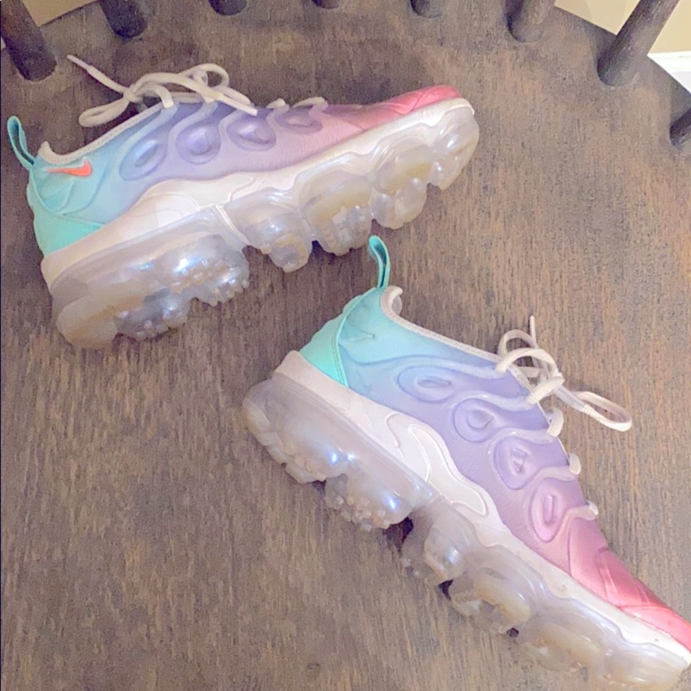 Nike Women's Air Vapormax Plus Pastel Shoes
